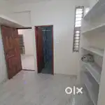 Nungambakkam Spacious 2Bhk 1st flr No Lift Car Parking Shenoy Road