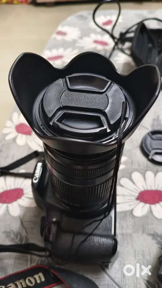 Canon 1300D DSLR