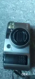 Minlta    camera.  Riva zoom 140 ex