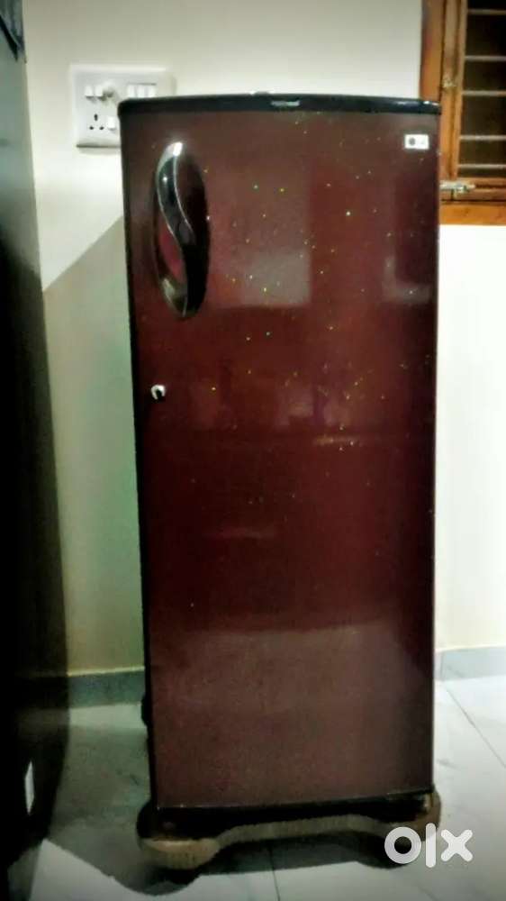 LG Refrigerator. 210L