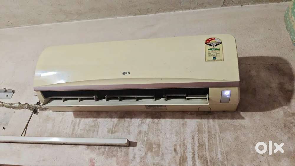 My lg ac 2017 1.5 3star split AC working condition and stabilizer