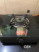 Prestige toughened glass top gas stove