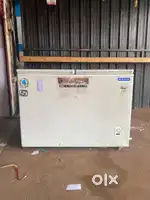 Blue star 301 litre deep fridge
