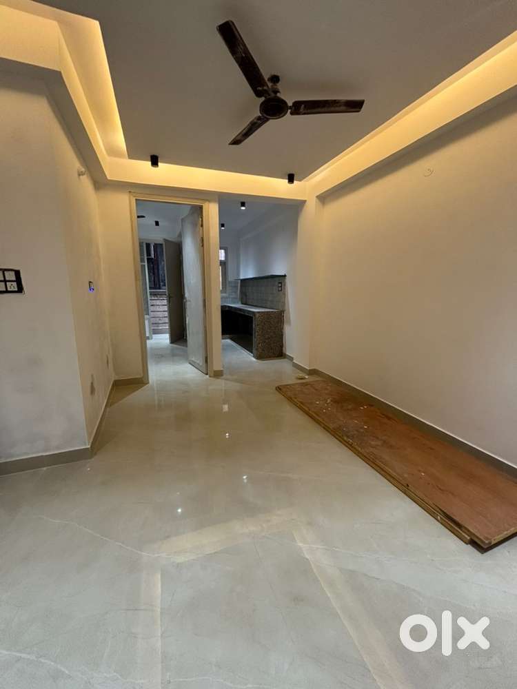 200 units free(NO BROKERAGE) independent 2bhk flat near badarpur metro