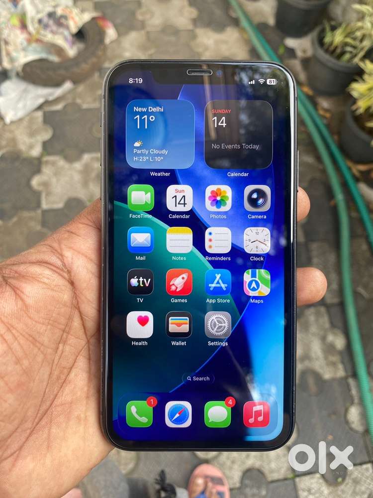 I phone 11 128gb black colour