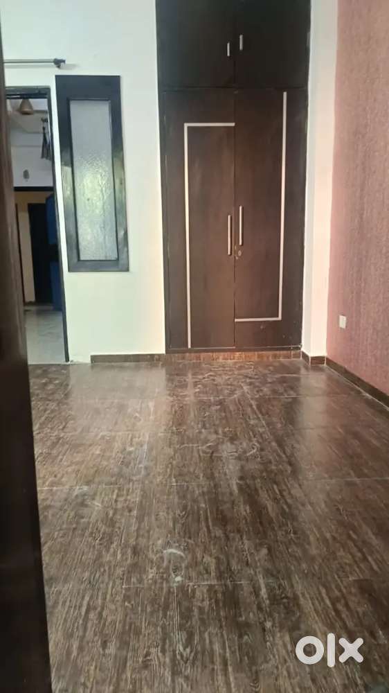 2bhk independent flat Vasundhara sector 3