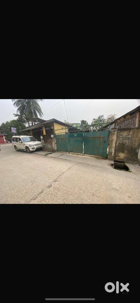 Centre place beltola, immediate for sale geniune buyers call