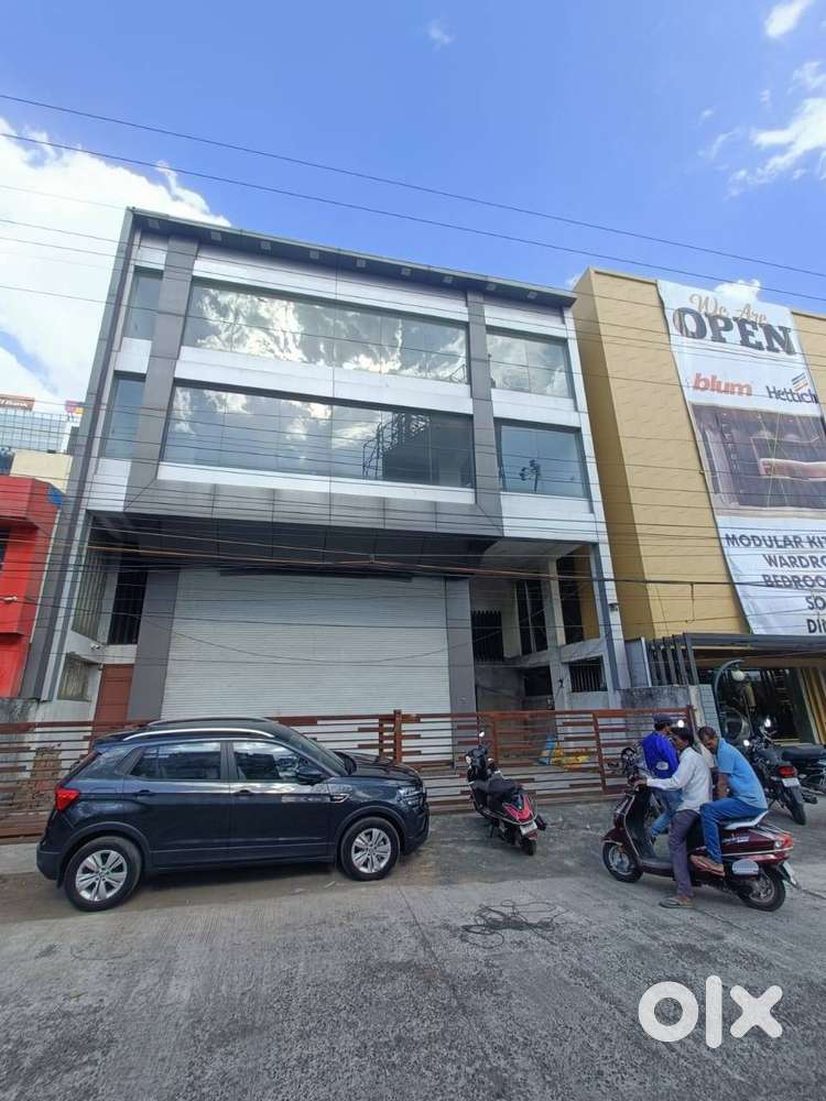 Prime Unfurnished Showroom for Rent at Rasoma Square, AB Road