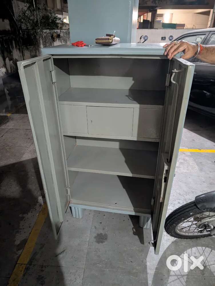 Steel Almirah for sale