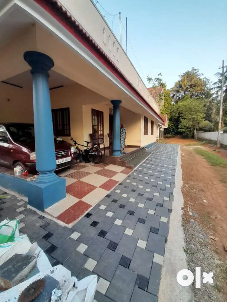 5 cent land with 1300 sqft house for sale in kanjoor,near aluva,airpor