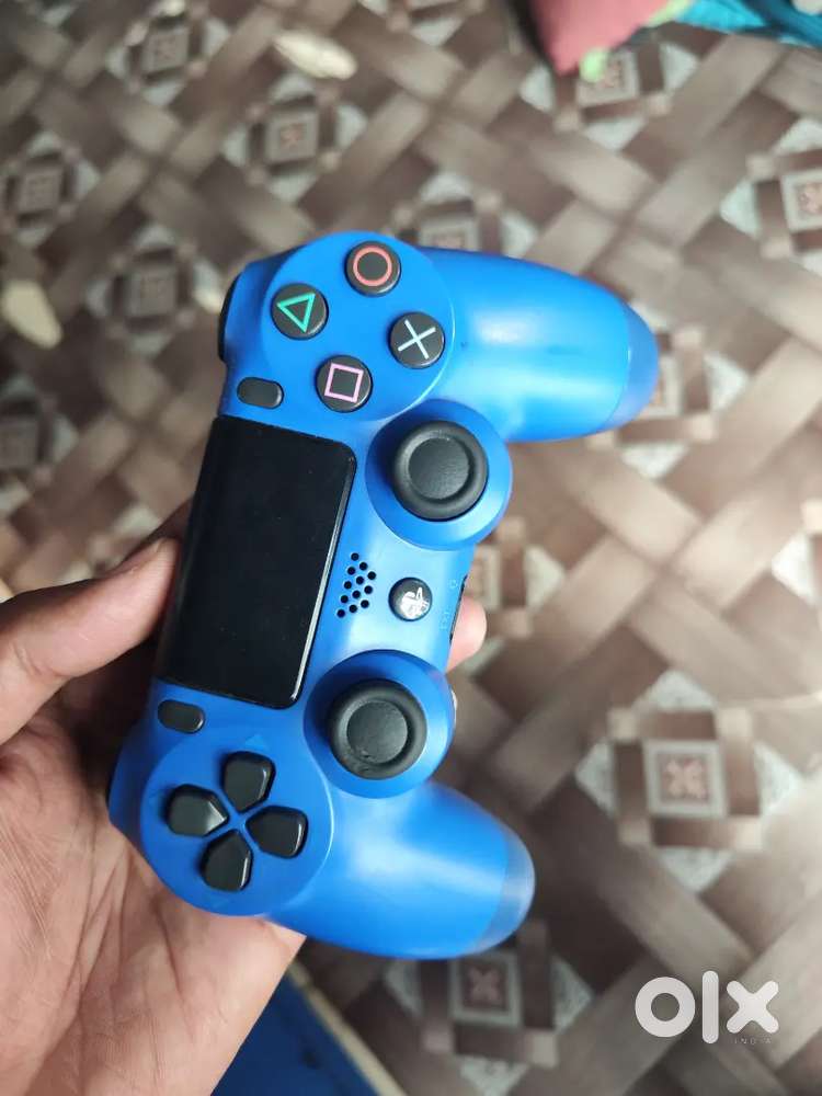 Sony PlayStation 4 Wireless Bluetooth  Original Controller