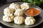 Helper boy(sale karne h momos)