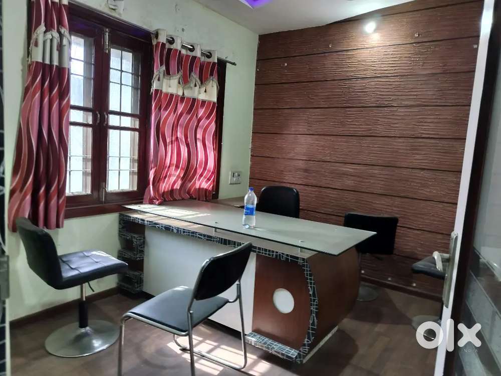 Office space available for rent near rampur chowk