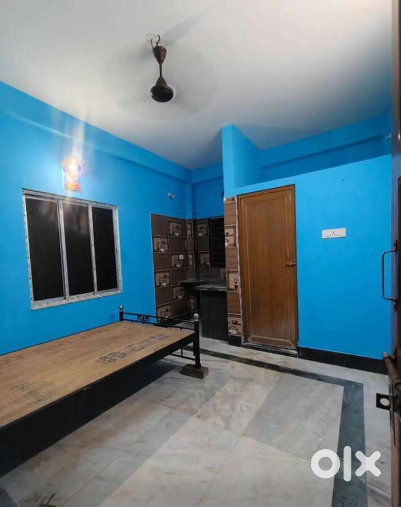 Separate & Safety 1RK Available for rent in Dum Dum Metro