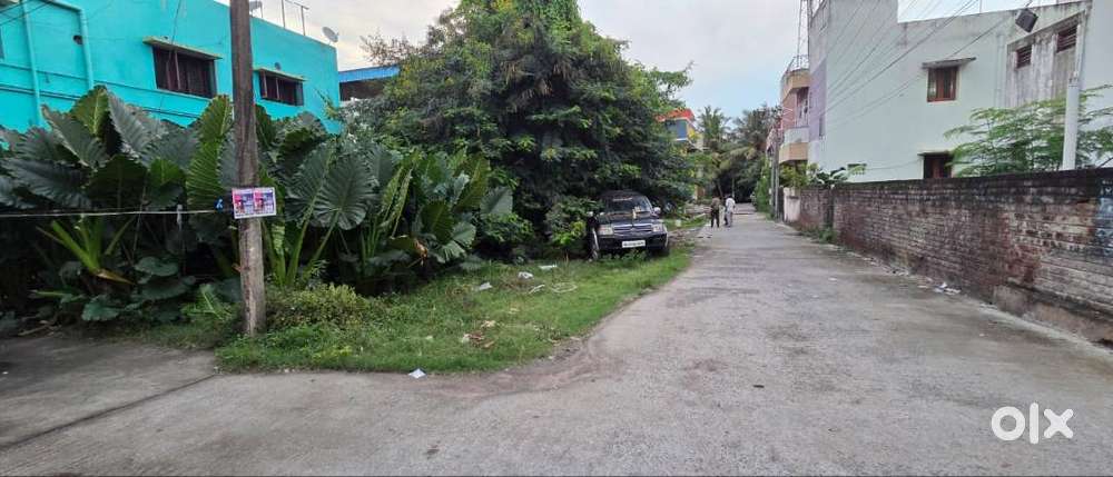 CORNER APPROVD LAND 2700SF FOR JOINT VENTURE IN GST ROAD VANDALOOR ZOO