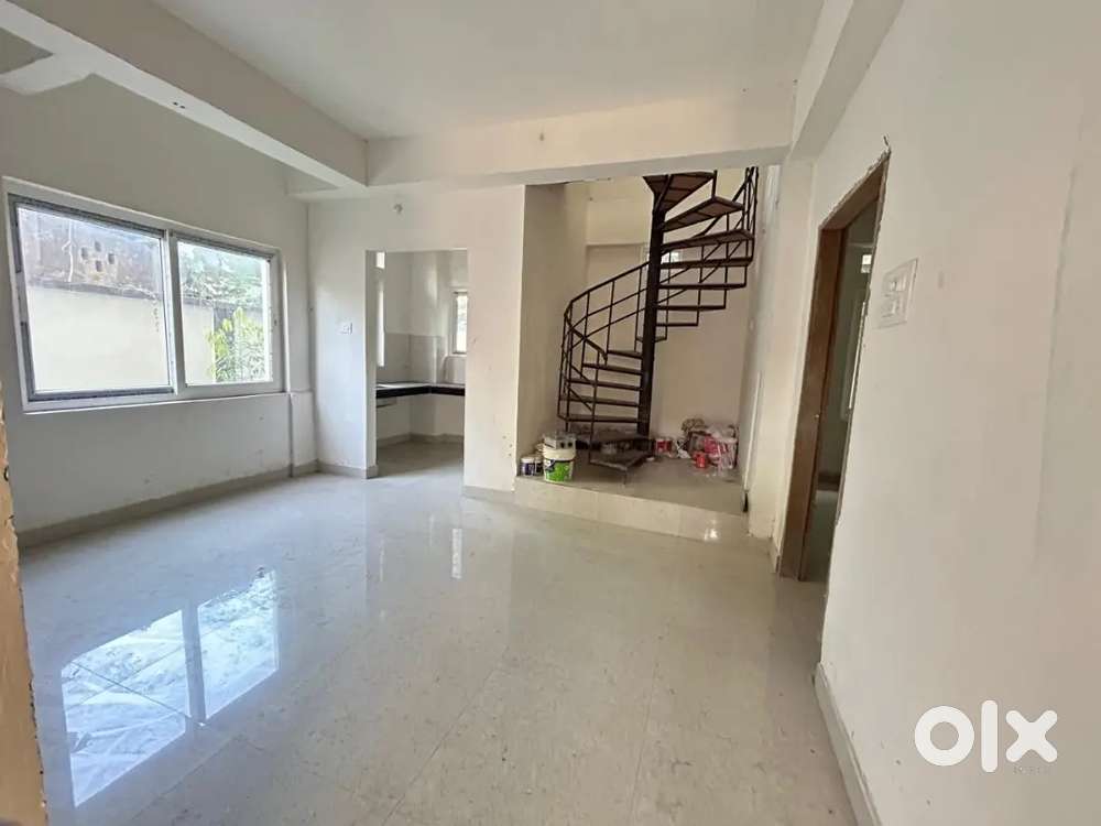 Duplex 2Bhk at Zoo Road near Police station for sale