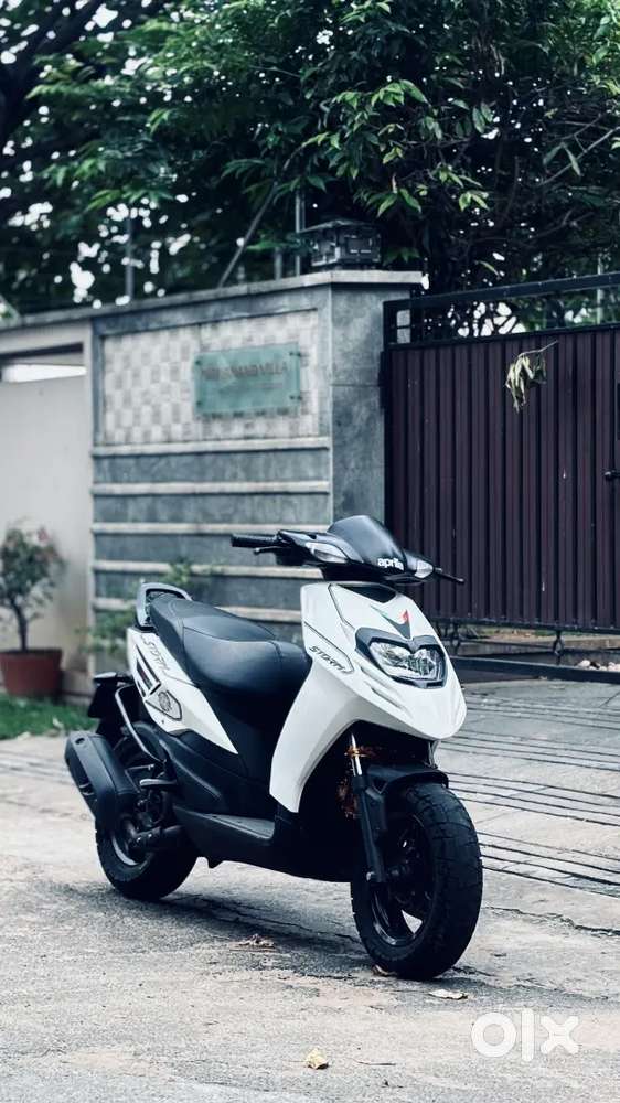 Storm 125 white colour