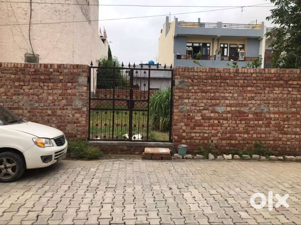 Neat clean direct owner plot Delhi साफ़-सुथरा प्लॉट दिल्ली