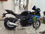 Yamaha r15 v4M