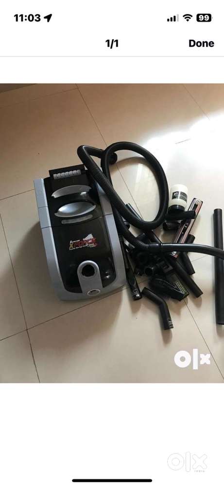 Eureka vaccum cleaner with all accessories