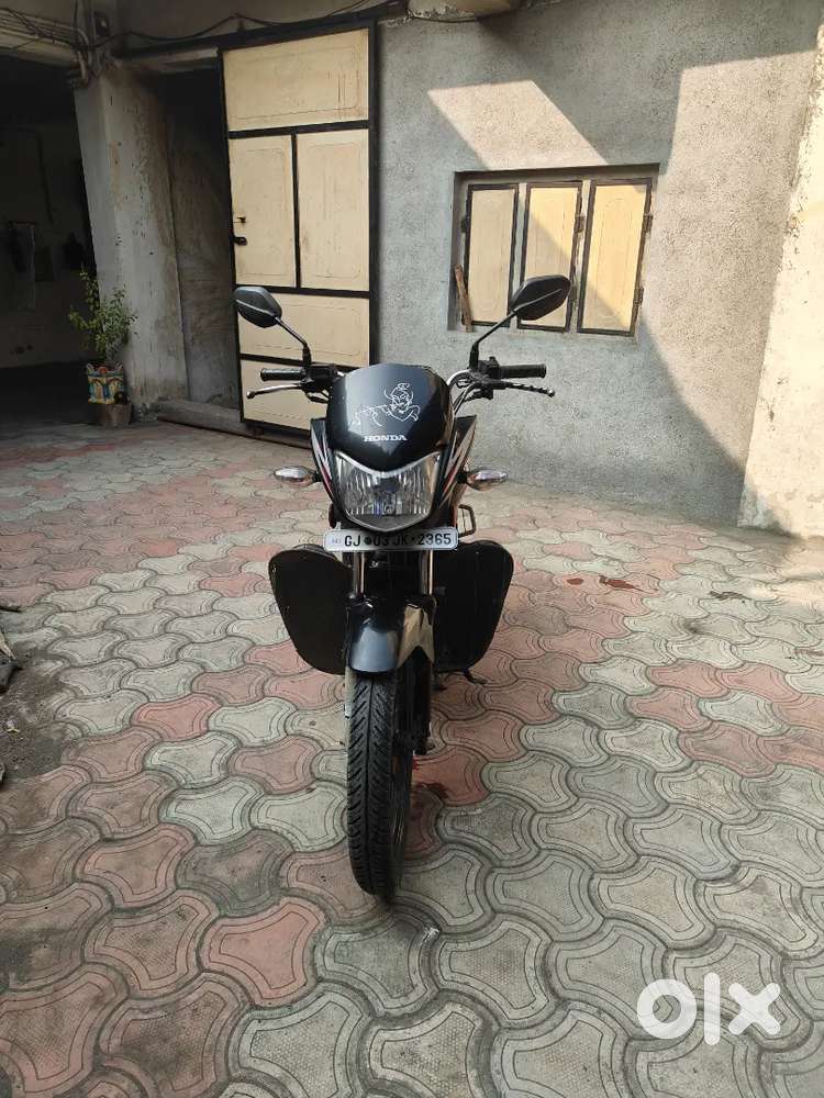 Shine disbeak, alweoy wells