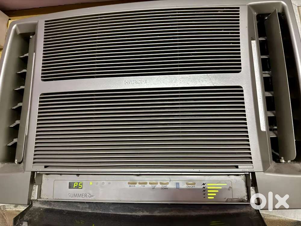 Hitachi 1.5 Ton window AC in a good condition