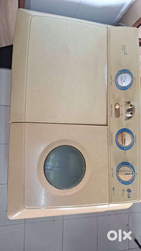 LG SEMI-AUTOMATIC WASHLG MACHINE 6.2 KG FOR SALE RS.2000/- ONLY
