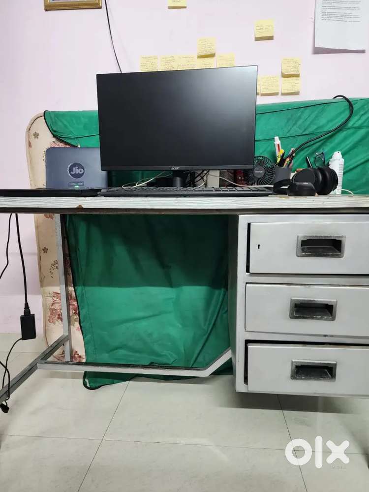 Computer table / office table