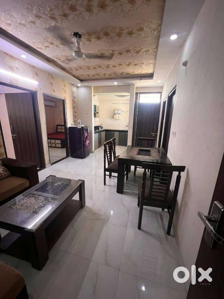 Fully-Furnished 2BHK Luxury Flat – Female Roommate Needed (In Sharing)
