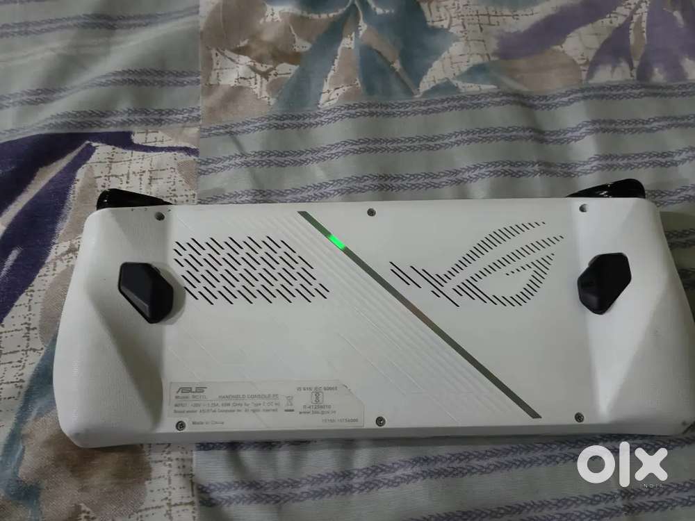 ASUS ROG Ally Z1 Extreme - 16GB/512GB
 Excellent Condition With Bill &