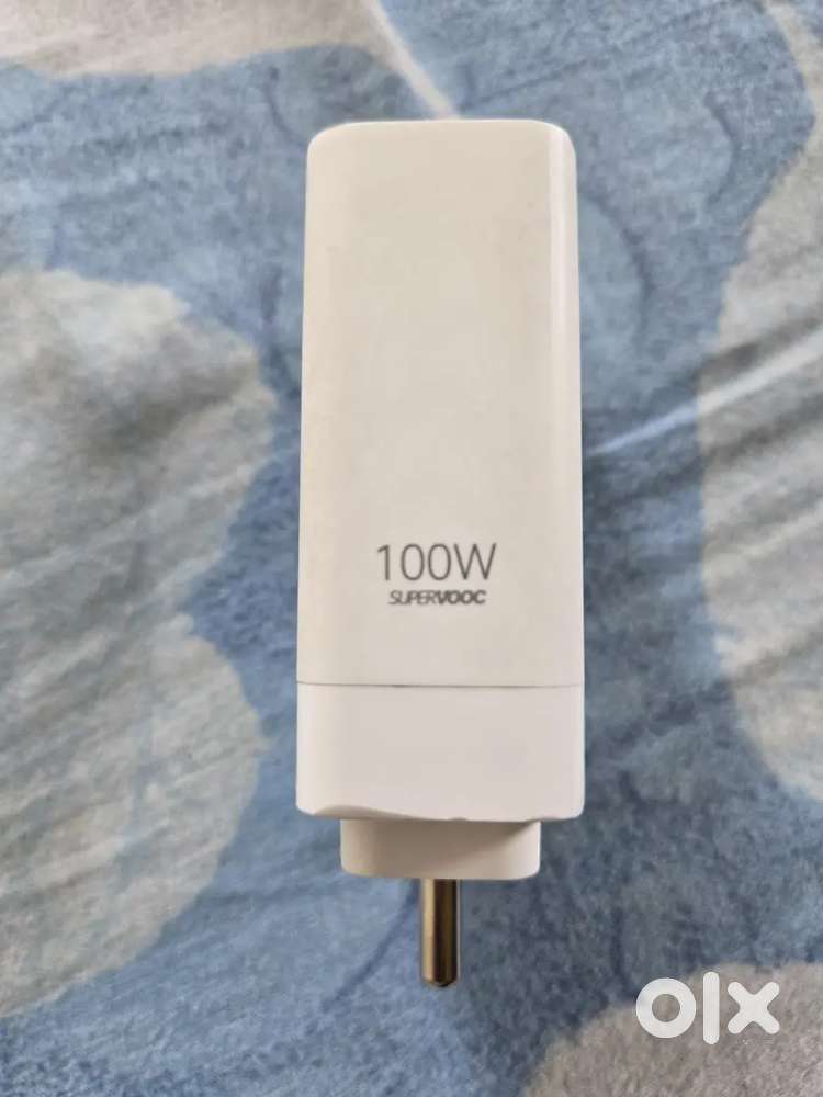 One Plus 100 W Supervooc Charger
