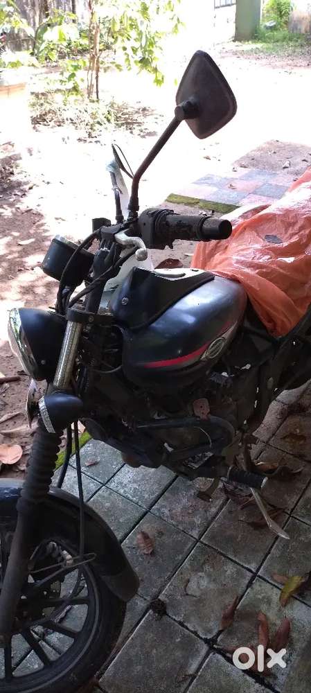 Bajaj Avenger 220