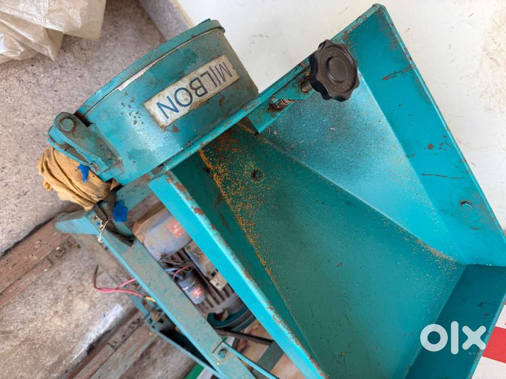Masala grinding machine