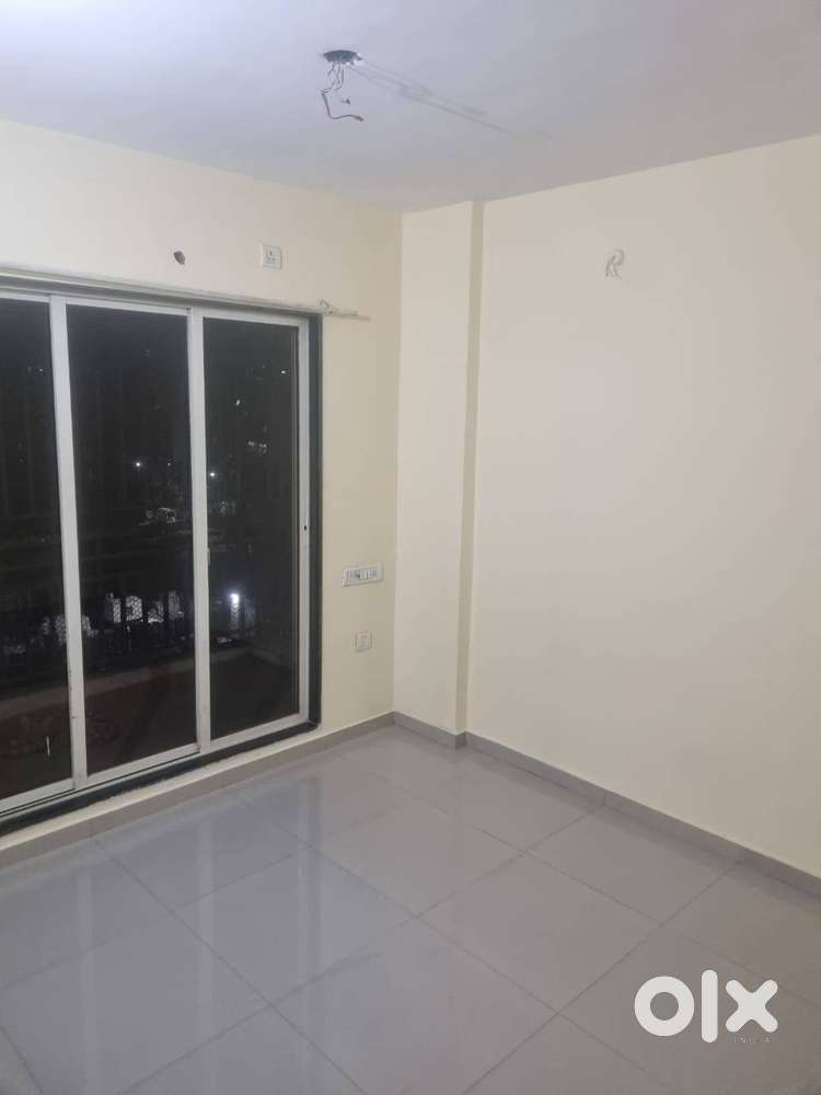 Looking for the flat room mate
