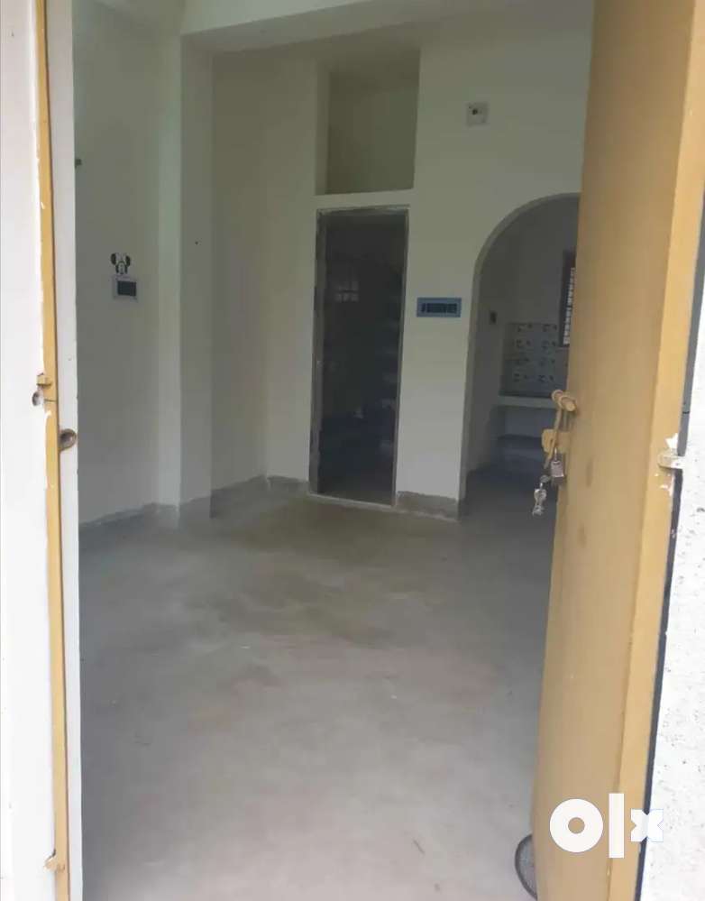 Normall floor 1RK Private House Available for rent at Dum Dum Metro