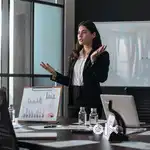 Ladies Smart & Dynamic Manager required with computer knowledge
