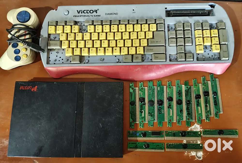 90s videogame player . CD player