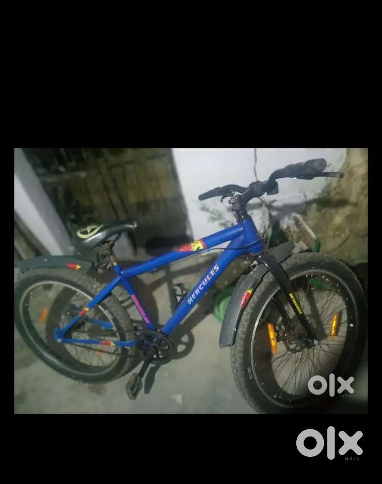 1 year old sab kuch new hai chalai nhi hai 7 month se rhake hai