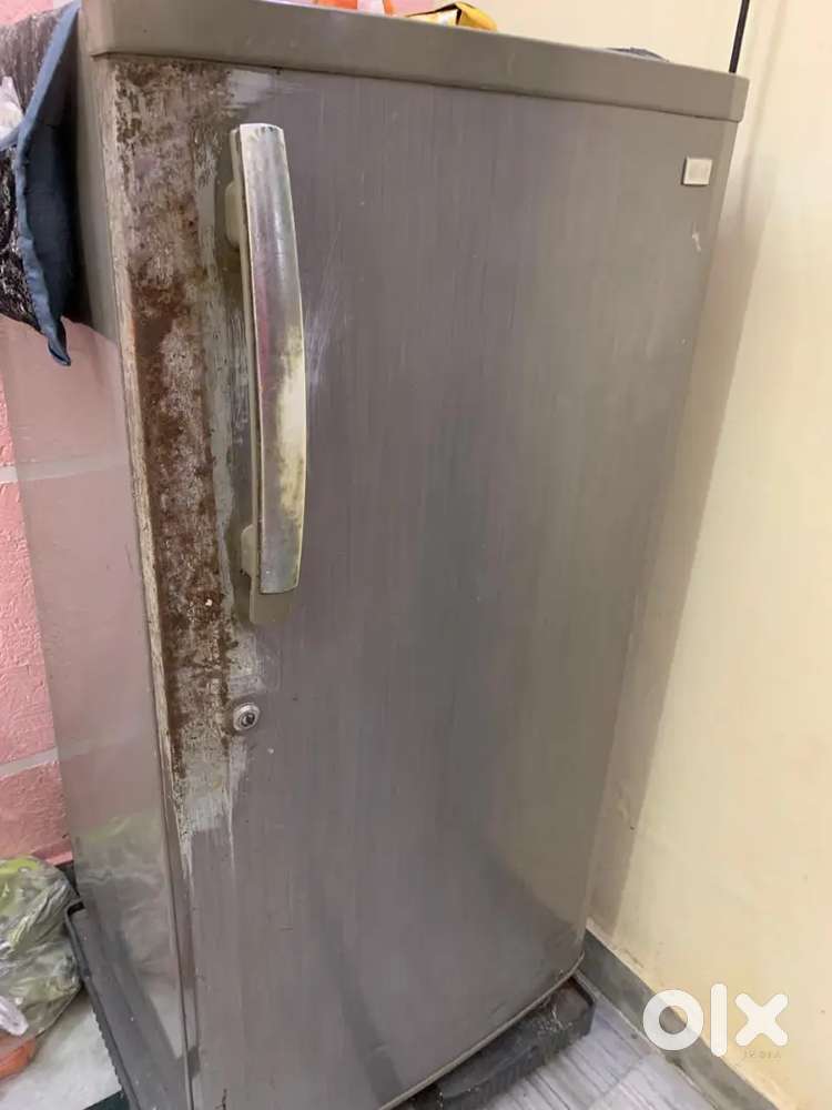 Fridge for sell in new condition