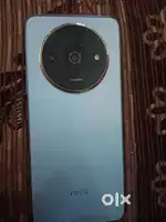 Poco bechna hai
