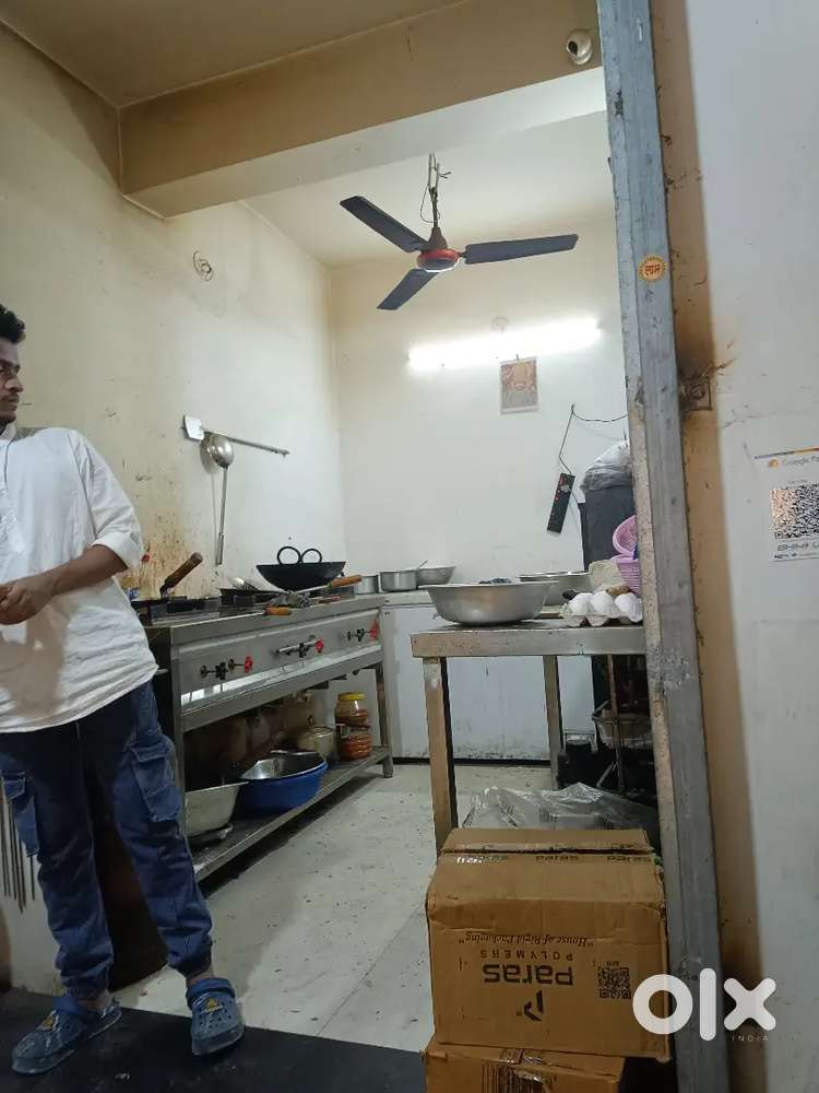 Shop rent - including all items if any cook want for partnership ok