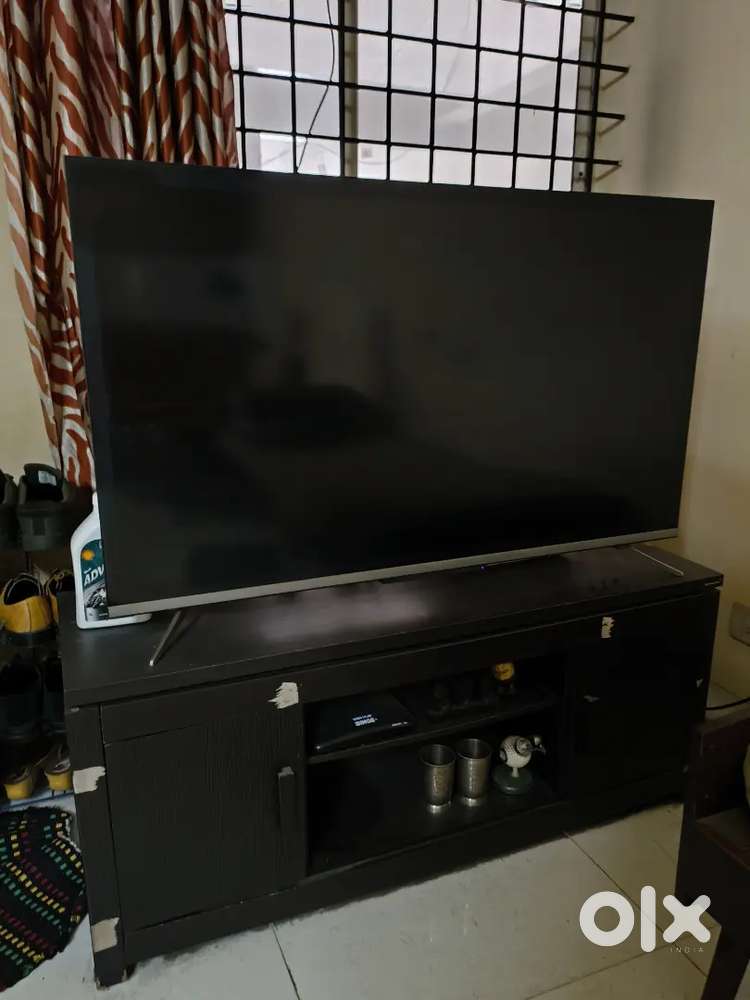 TCL TV 50 inches superb condition