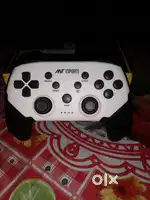 BEST GAMING  WIRELESS CONTROLER COMPANY NAME IS ANT ESPORTS GP 320
