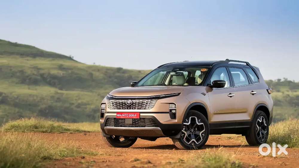 I AM A CAR DRIVER YOU NEED A DRIVER CONTACT ME MESSAGE