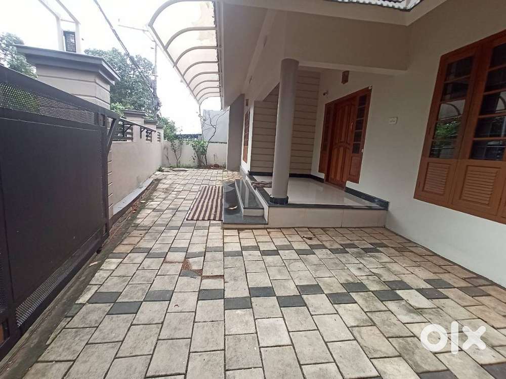7 Cents, 2700sqft, Home or Commercial use Kakkanad