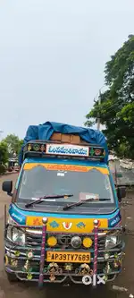 Intra v30 model 2021 good condition vehicle