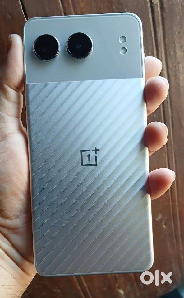 One plus nord 4  8/256