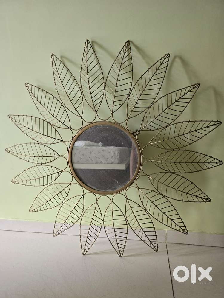 Wall piece mirror