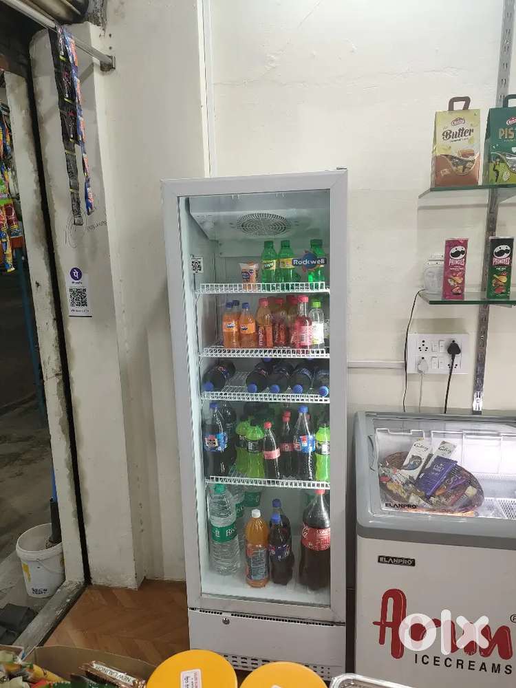 Rock Well commercial refrigerator with transparent glass display