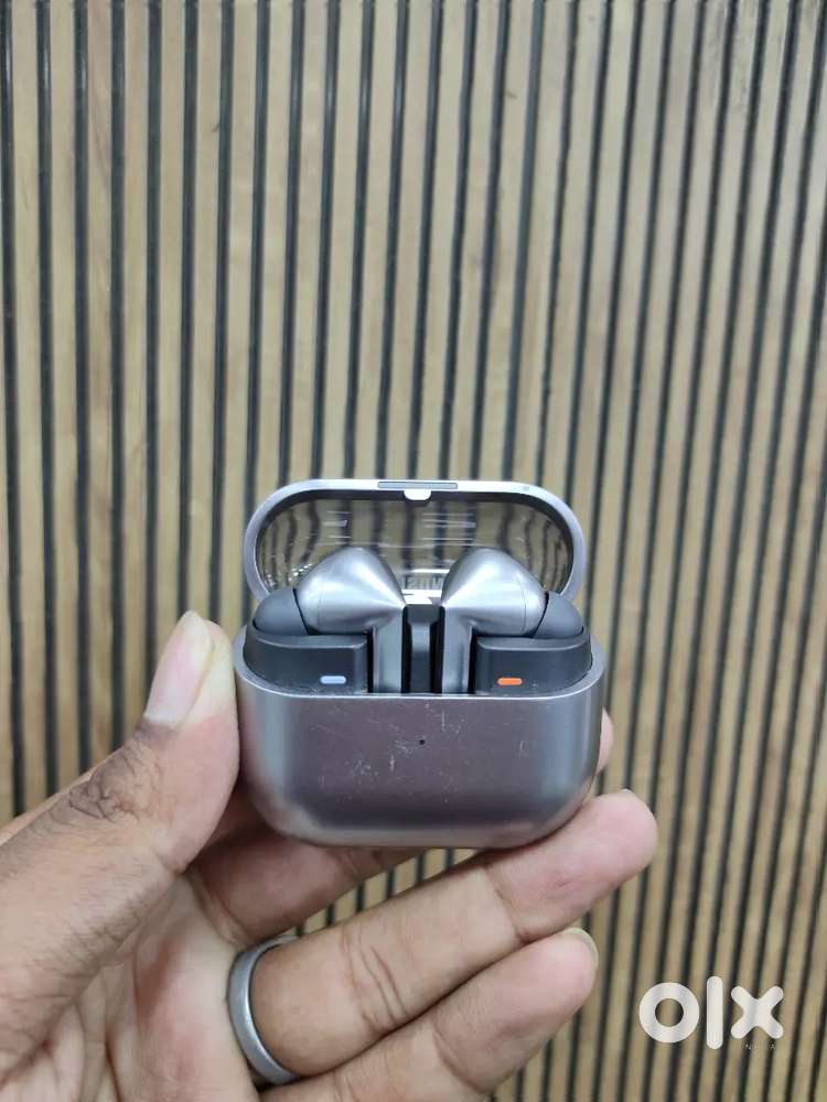 Samsung Buds 3pro Neet Condition Device Only Low price